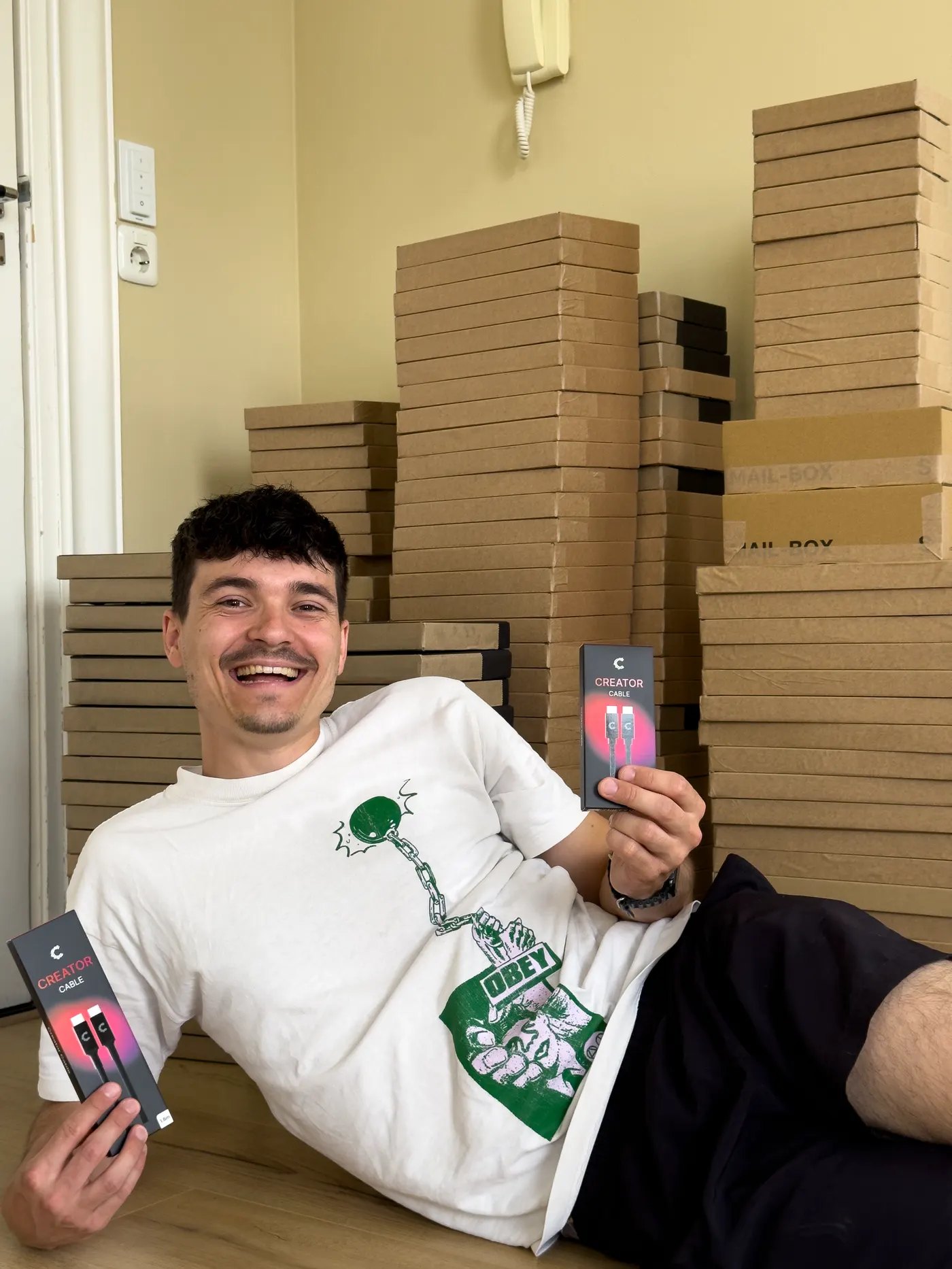 Felix Kruip among hundreds of Creator Cable boxes